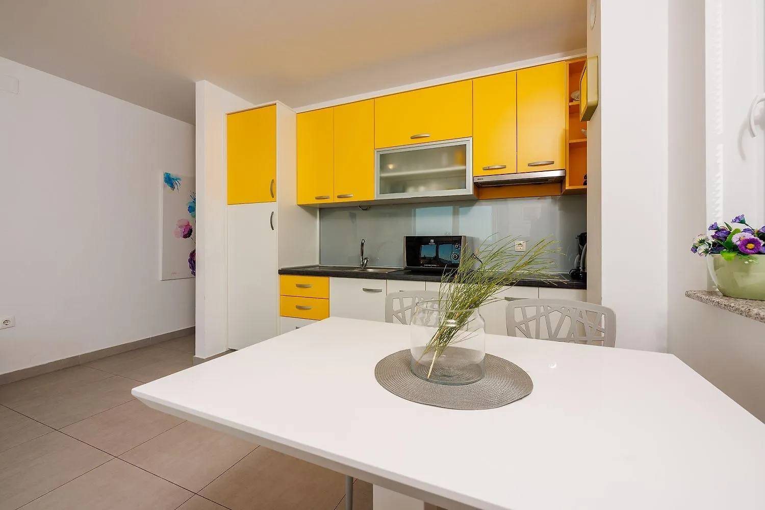Lichtdurchflutetes Apartment Nur 400 Meter Zum Strand Mit Herrlichem Meerblick Dramalj Croatia